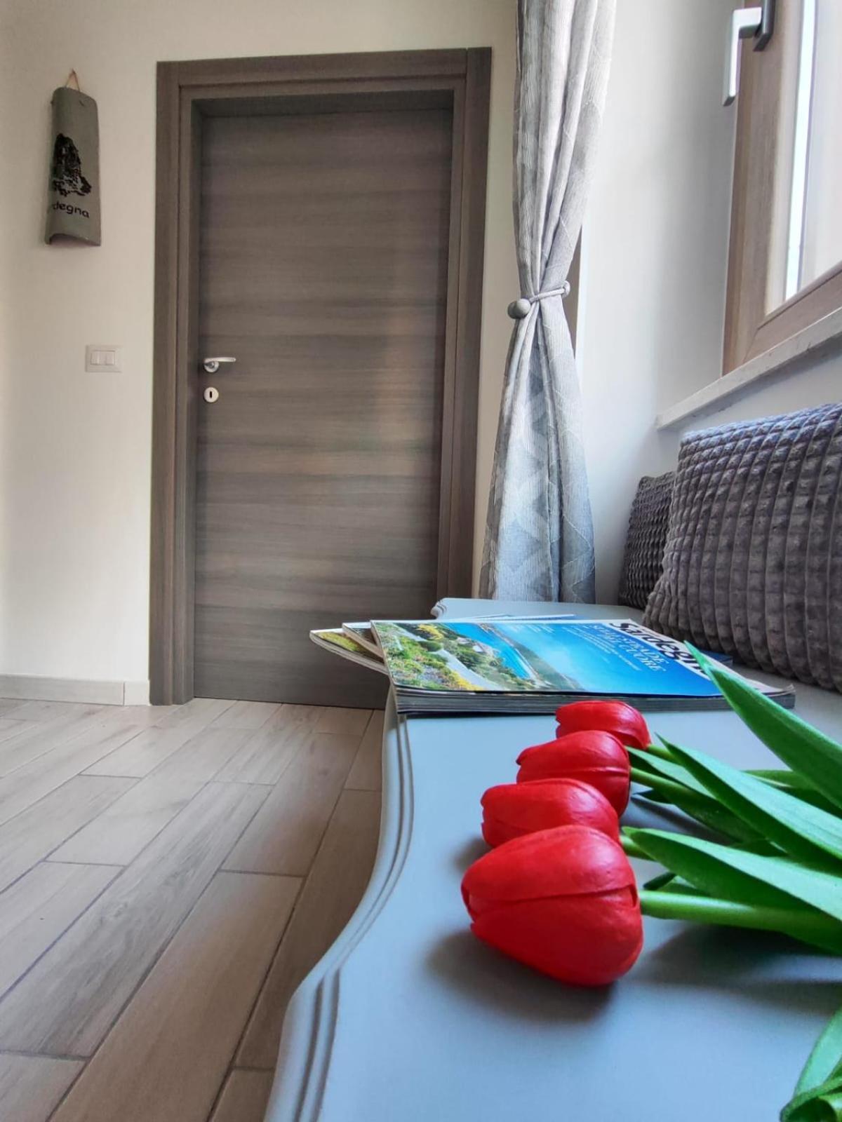 Casa Vacanze Con Giardino I Girasoli - Cin It 09006 - 9 C 2000 R4042- Sorso Exterior foto